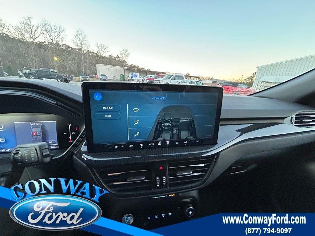 Ford Escape ST-Line Hybrid 2025