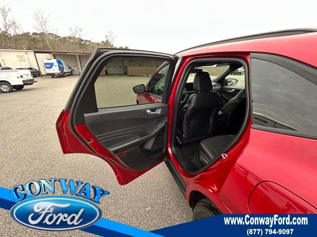 Ford Escape ST-Line Elite Hybrid AWD 2025