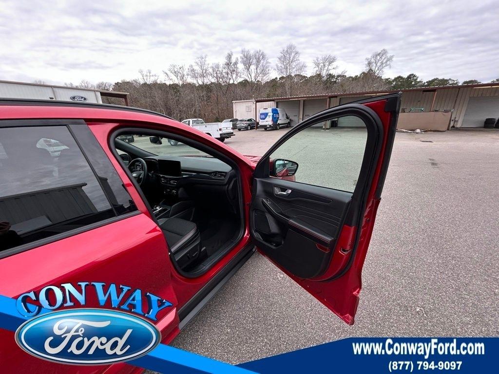 Ford Escape ST-Line Elite Hybrid AWD 2025