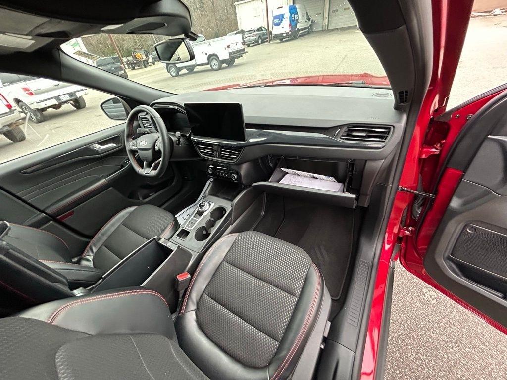 Ford Escape ST-Line Elite Hybrid AWD 2025