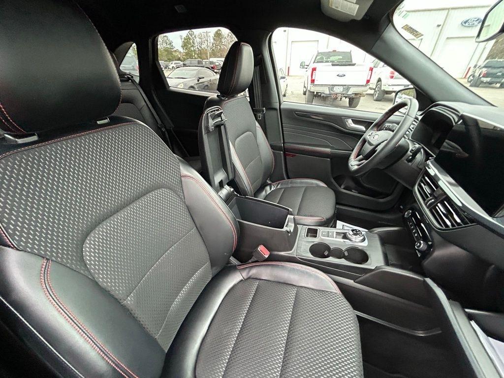 Ford Escape ST-Line Elite Hybrid AWD 2025