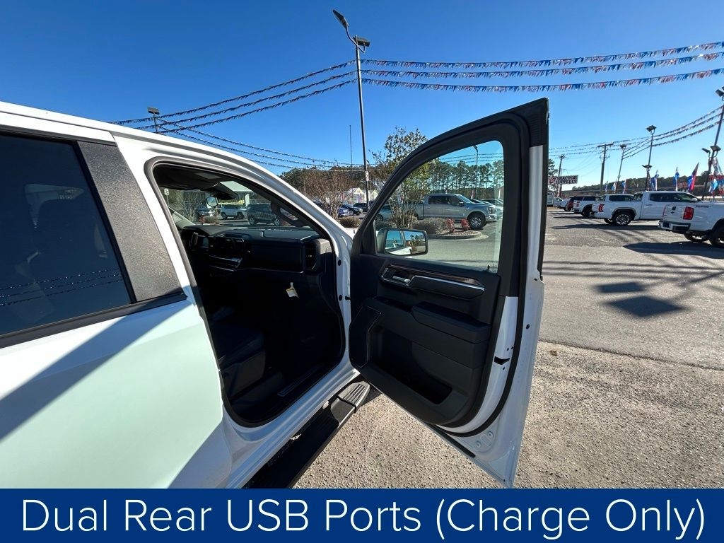 Chevrolet Silverado 1500 RST Crew Cab 4WD 2023