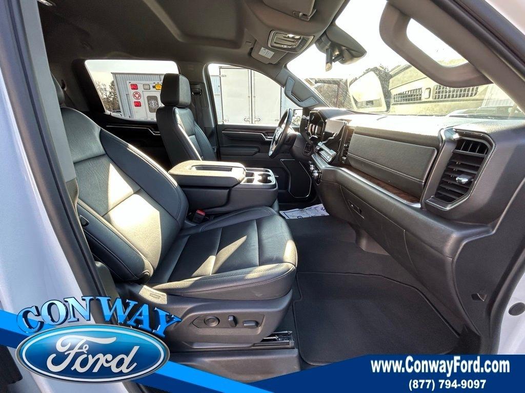 GMC Sierra 1500 SLT Crew Cab 4WD 2025