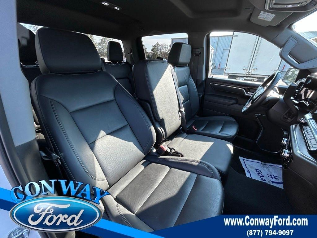 GMC Sierra 1500 SLT Crew Cab 4WD 2025