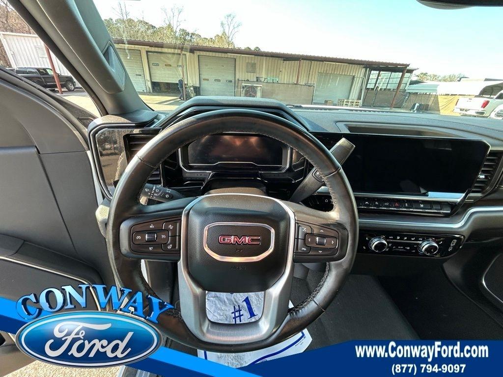 GMC Sierra 1500 SLT Crew Cab 4WD 2025