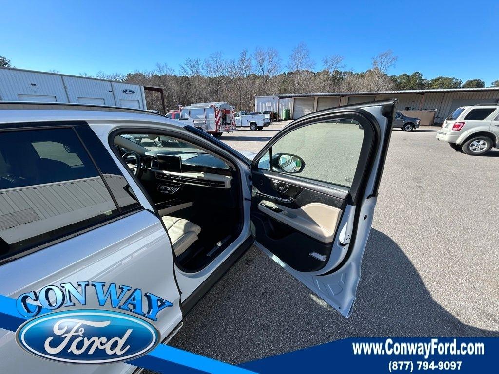 Lincoln Corsair Reserve AWD 2025