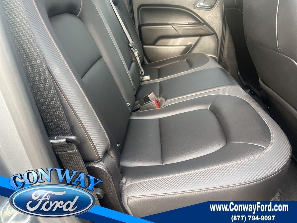 GMC Canyon AT4 Crew Cab w/Cloth 4WD 2022