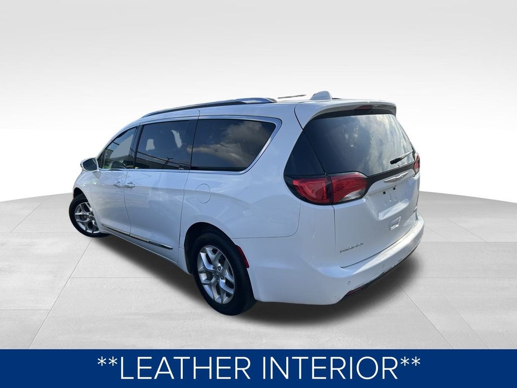 Chrysler Pacifica Limited 2020