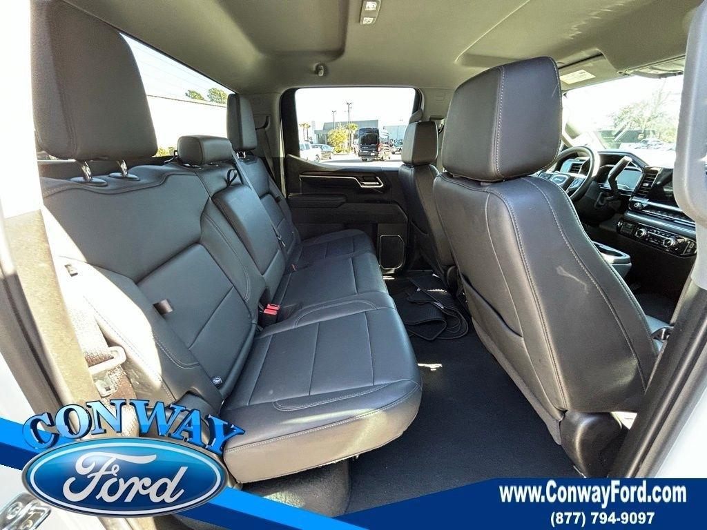 GMC Sierra 1500 SLT Crew Cab 4WD 2025