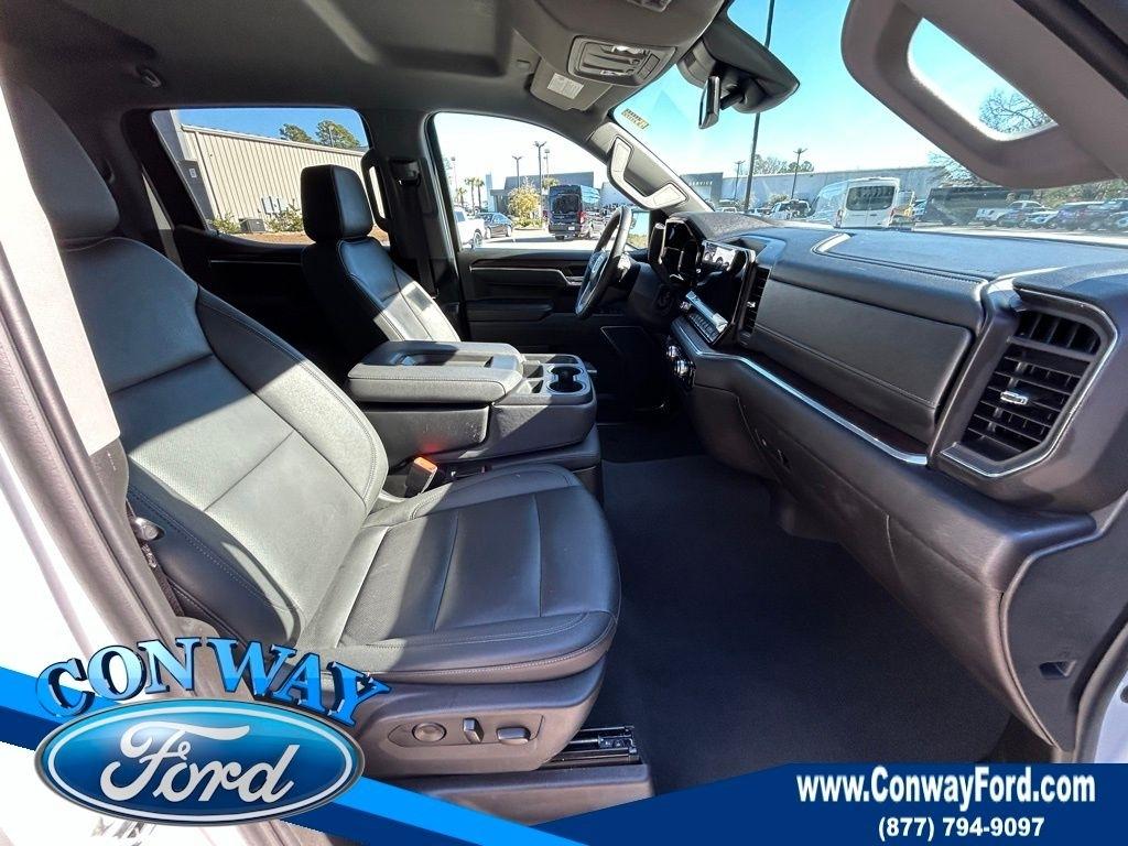 GMC Sierra 1500 SLT Crew Cab 4WD 2025