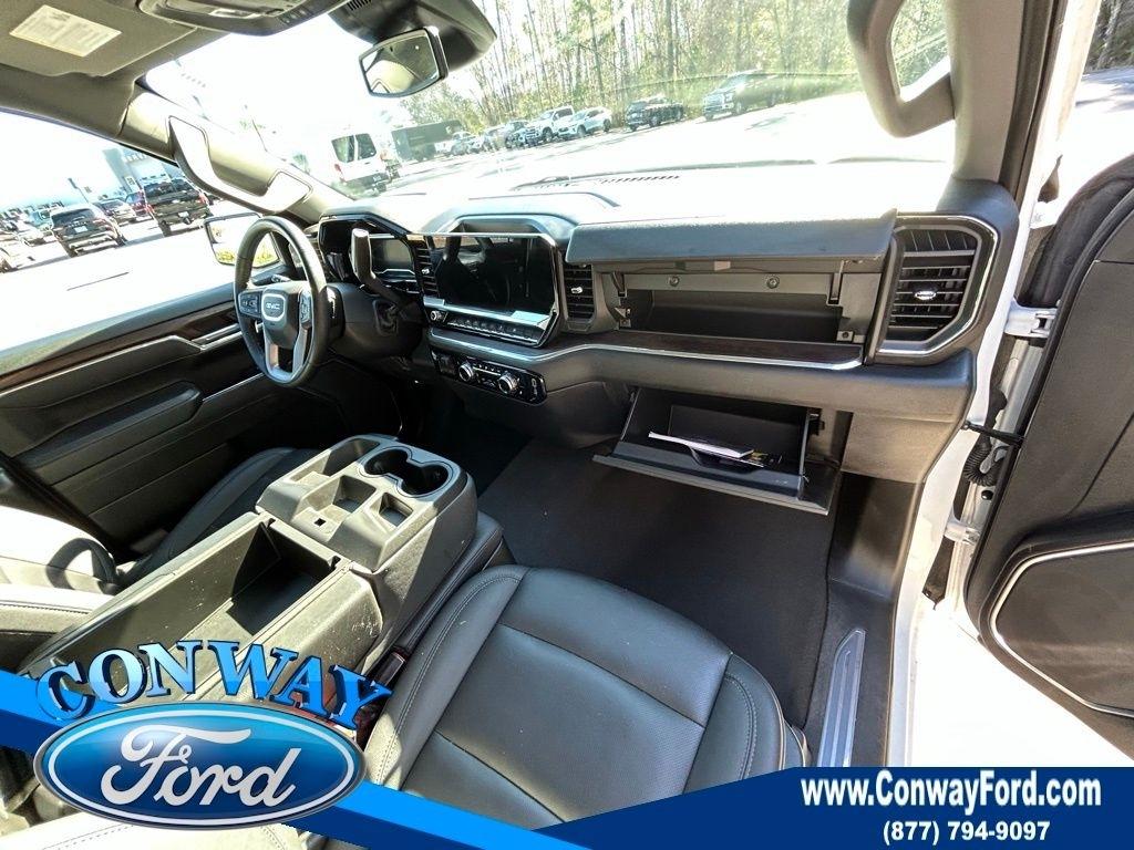 GMC Sierra 1500 SLT Crew Cab 4WD 2025