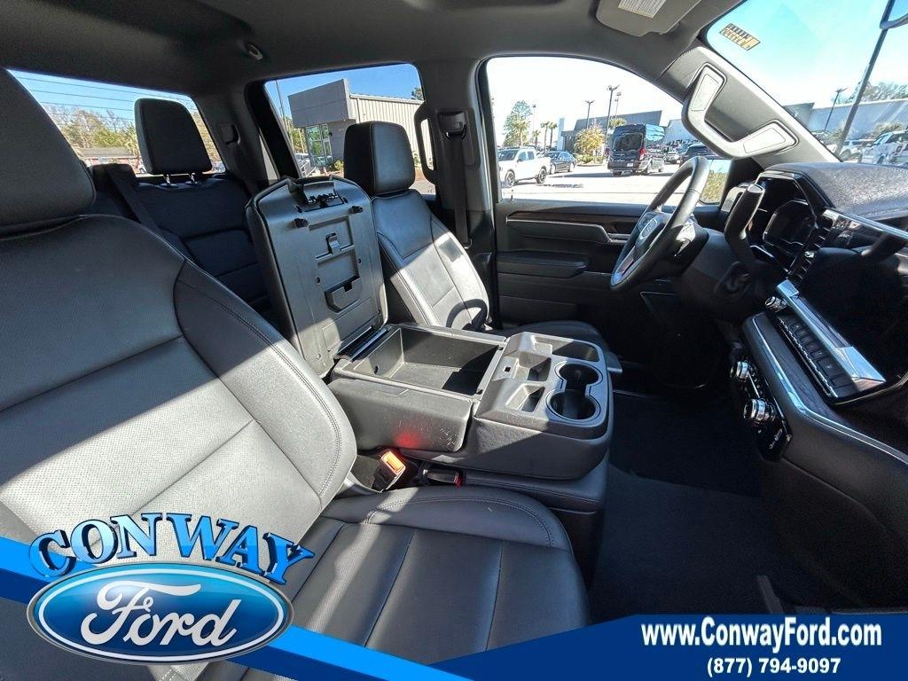 GMC Sierra 1500 SLT Crew Cab 4WD 2025