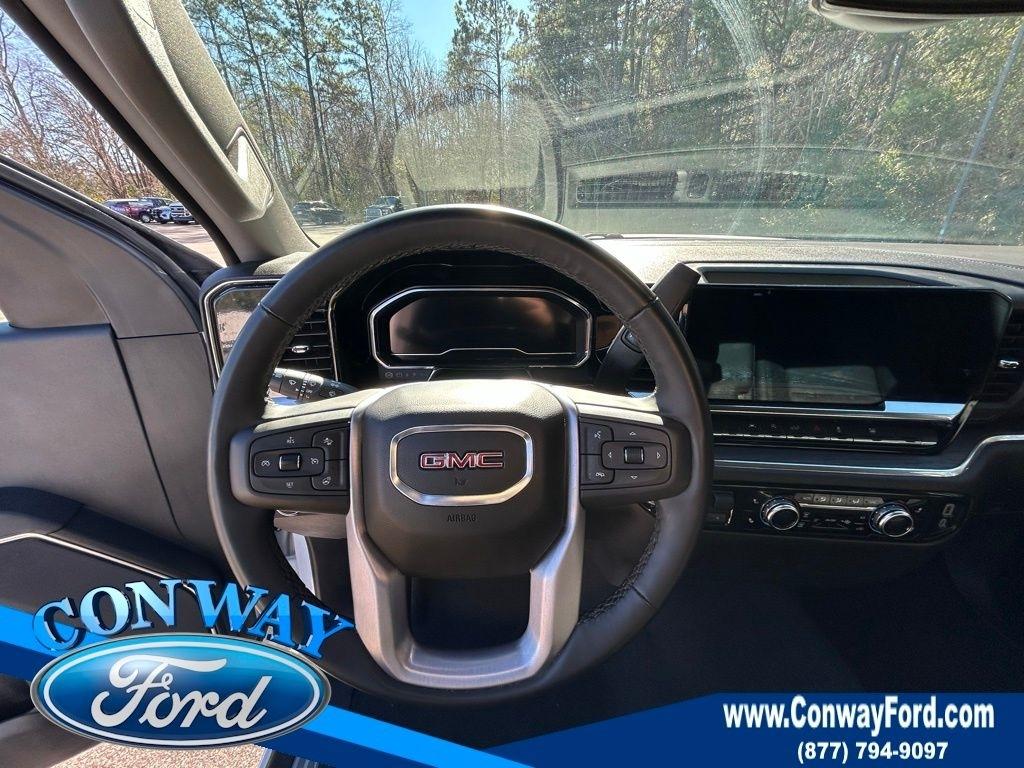 GMC Sierra 1500 SLT Crew Cab 4WD 2025