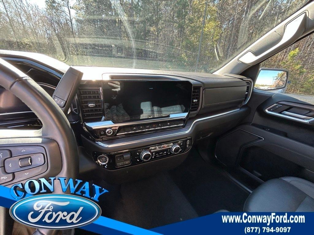 GMC Sierra 1500 SLT Crew Cab 4WD 2025