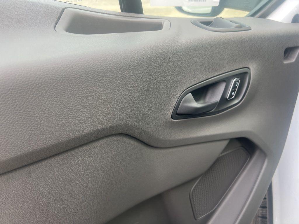 Ford Transit T-350 2024