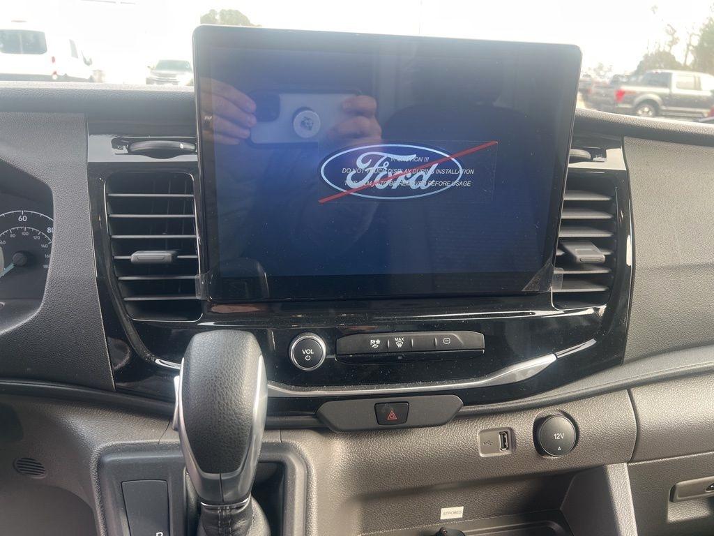 Ford Transit T-350 2024