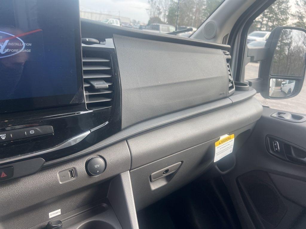 Ford Transit T-350 2024