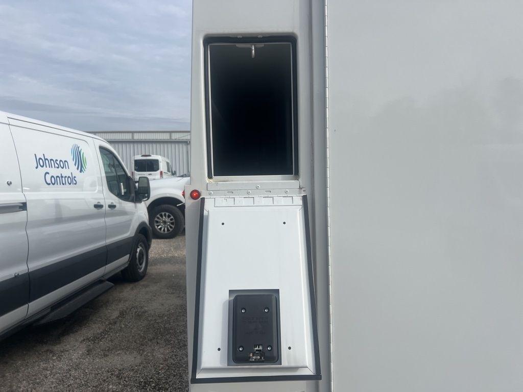 Ford Transit T-350 2024