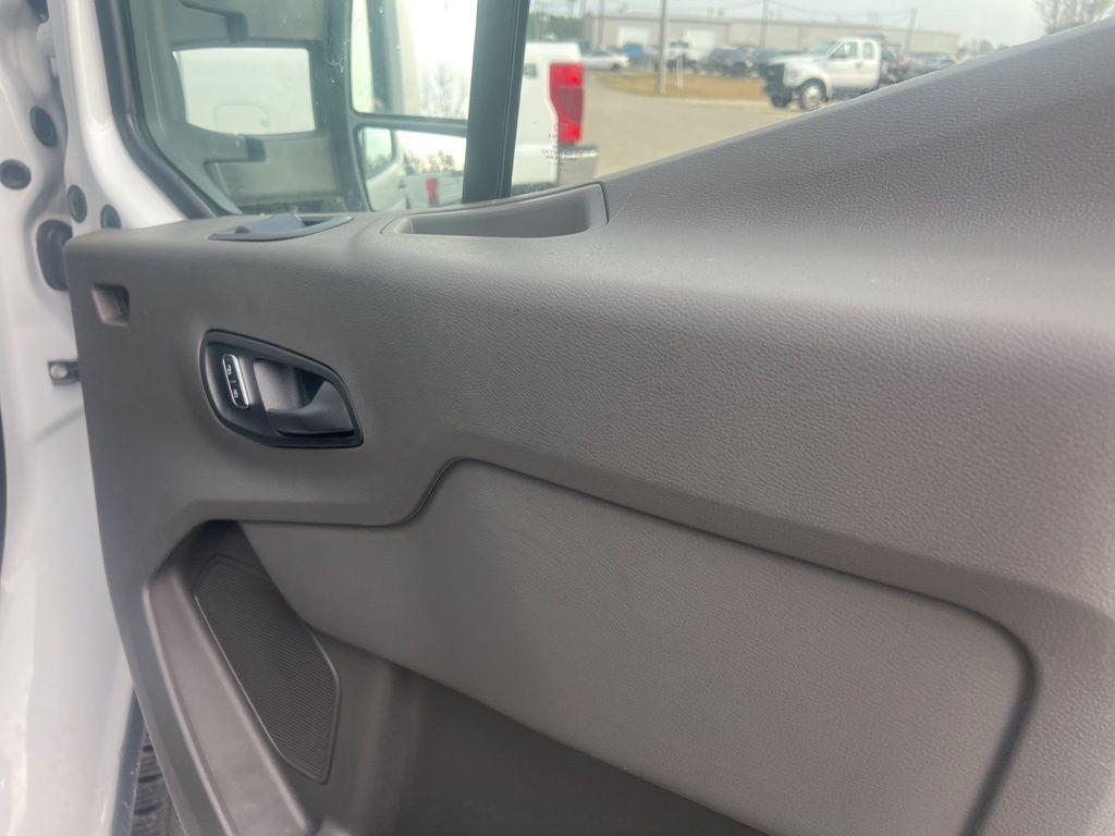 Ford Transit T-350 2024