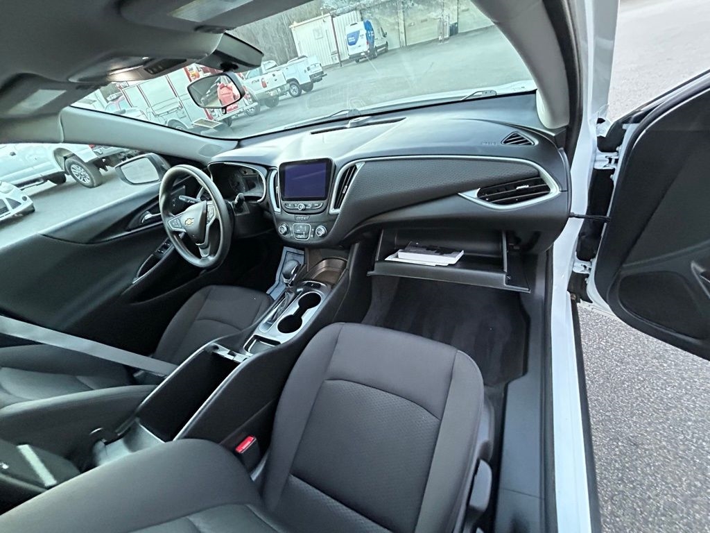 Chevrolet Malibu LS 2022