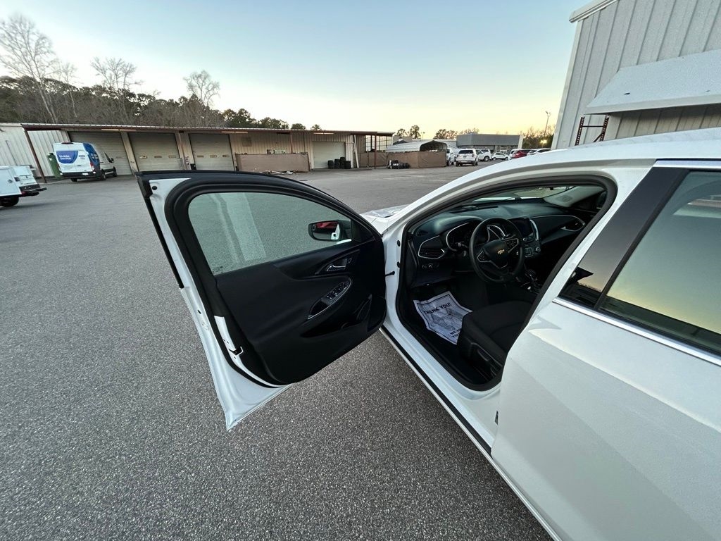 Chevrolet Malibu LS 2022