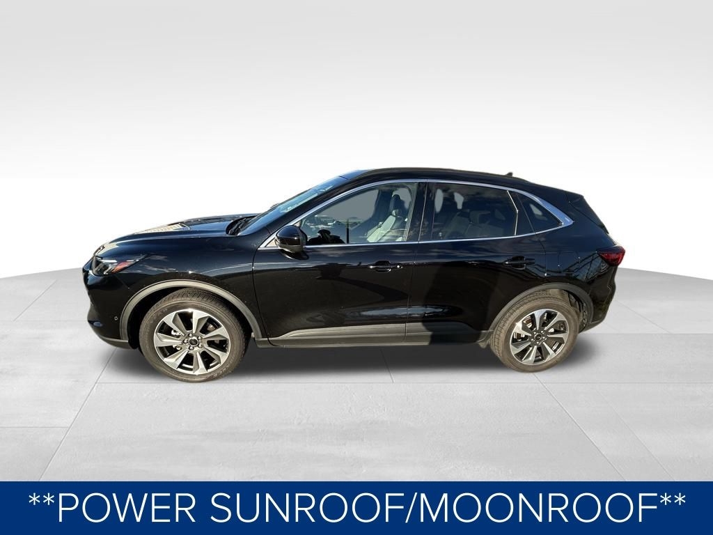 Ford Escape Platinum AWD 2023