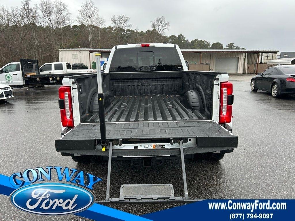Ford F-450 SD XL Crew Cab DRW 4WD 2024
