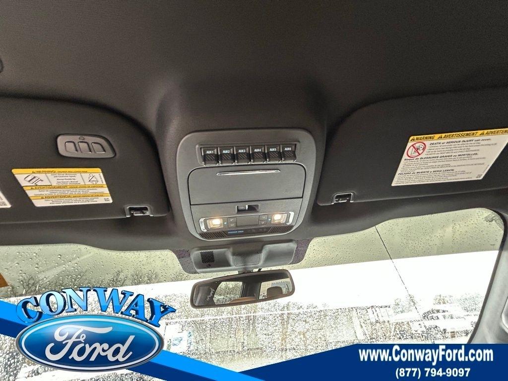 Ford F-450 SD XL Crew Cab DRW 4WD 2024