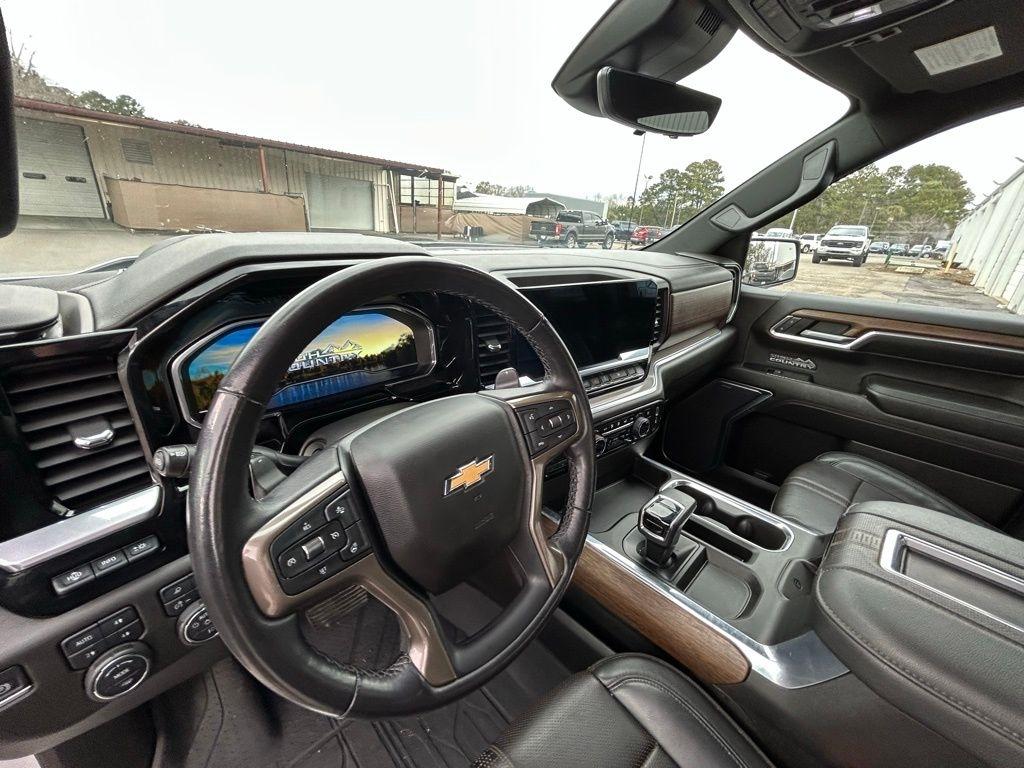 Chevrolet Silverado 1500 High Country Crew Cab 4WD 2022