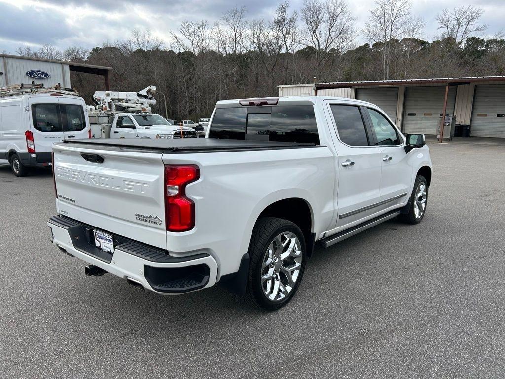 Chevrolet Silverado 1500 High Country Crew Cab 4WD 2022