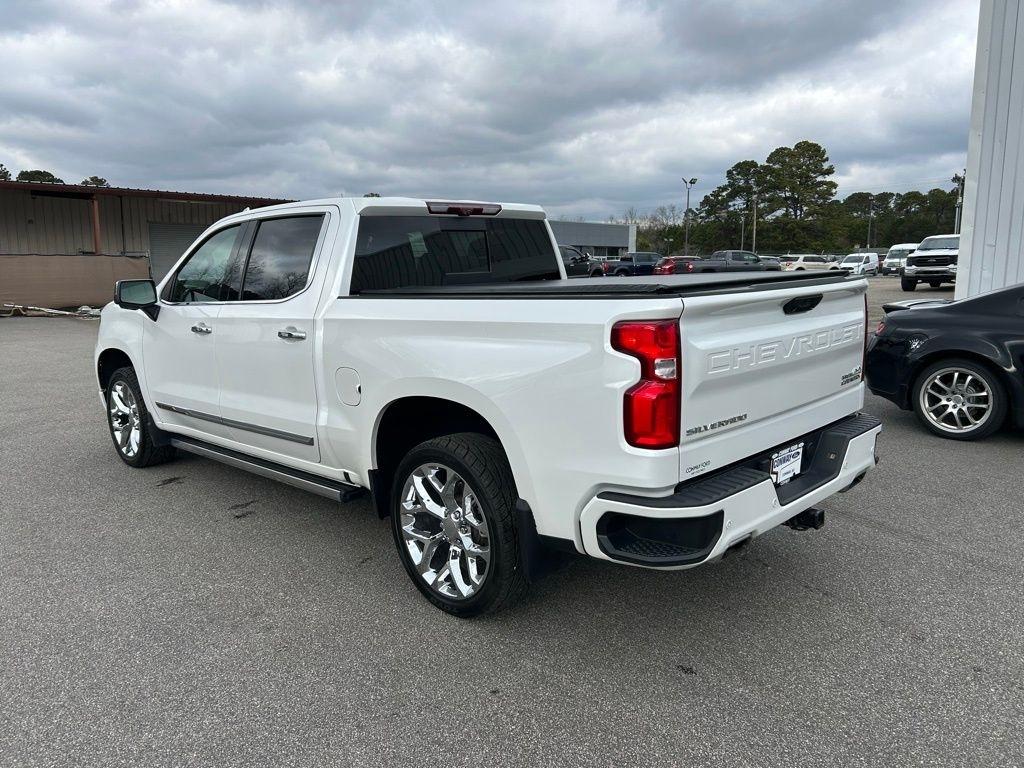 Chevrolet Silverado 1500 High Country Crew Cab 4WD 2022