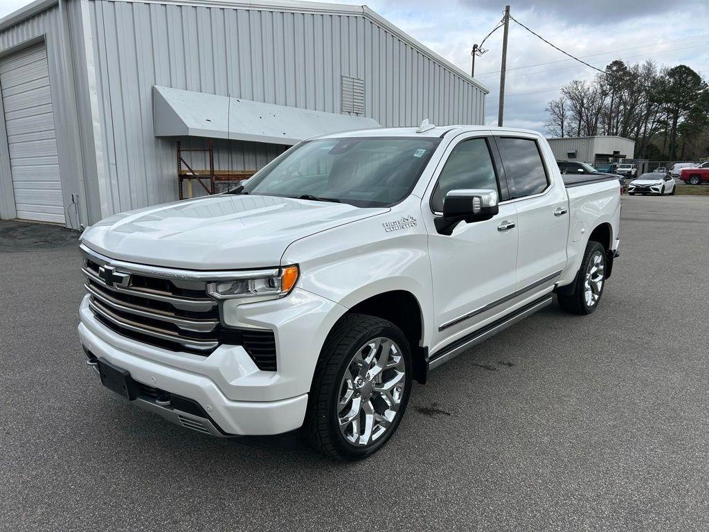 Chevrolet Silverado 1500 High Country Crew Cab 4WD 2022