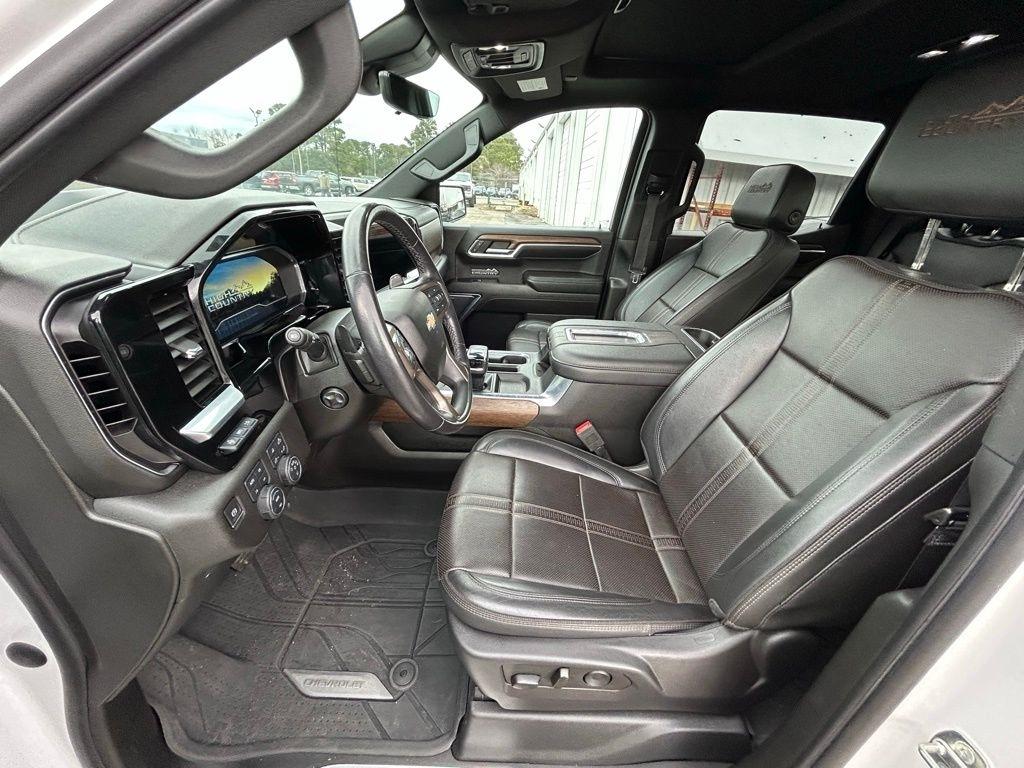 Chevrolet Silverado 1500 High Country Crew Cab 4WD 2022