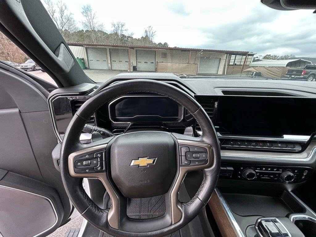 Chevrolet Silverado 1500 High Country Crew Cab 4WD 2022