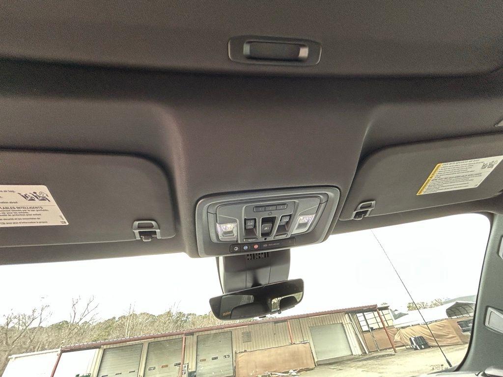 Chevrolet Silverado 1500 High Country Crew Cab 4WD 2022