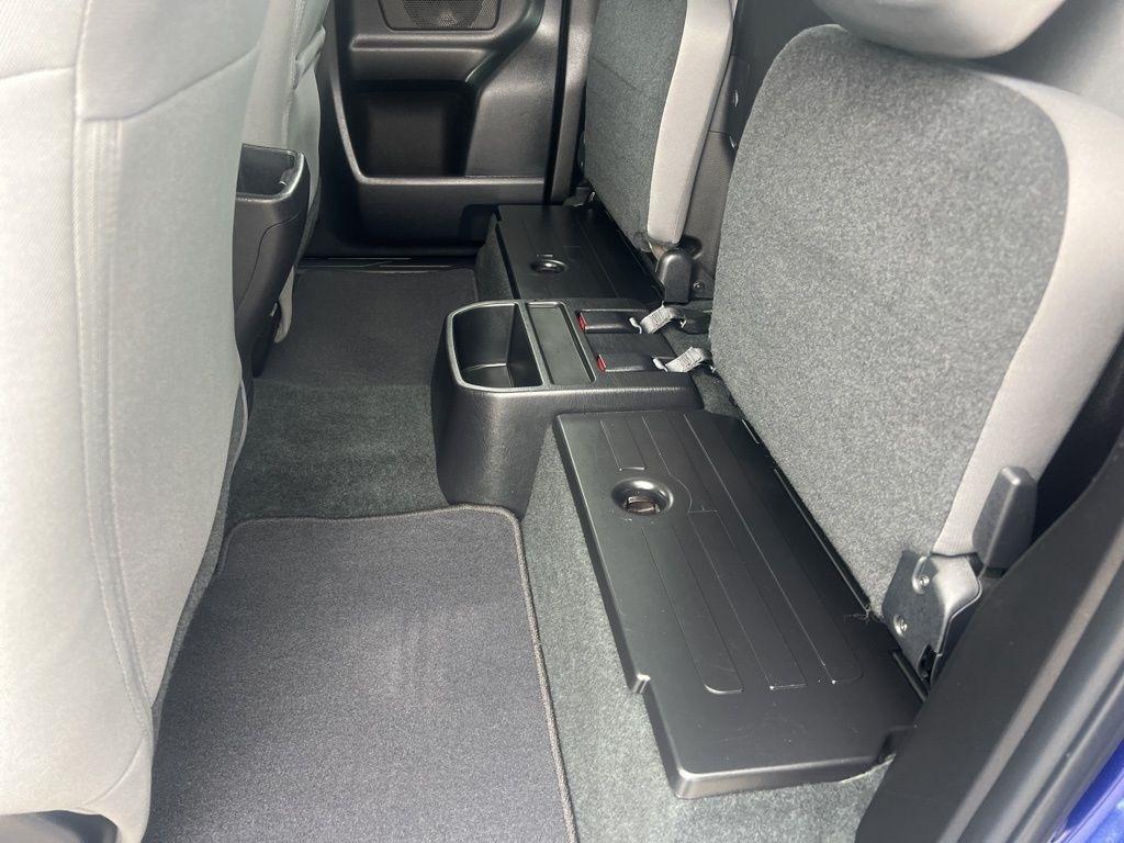 Toyota Tacoma SR5 Access Cab I4 6AT 2WD 2023