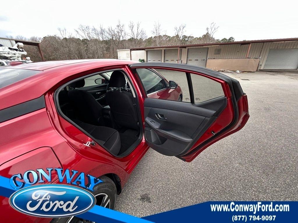 Nissan Sentra SV 2024