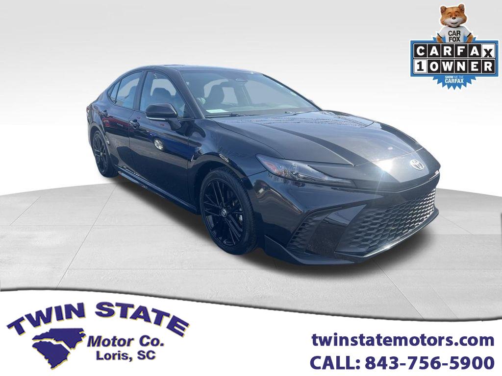 2025 Toyota Camry Hybrid XLE