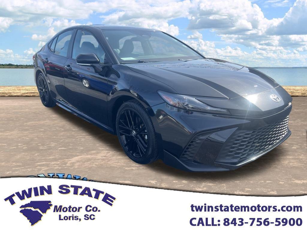 2025 Toyota Camry Hybrid XLE