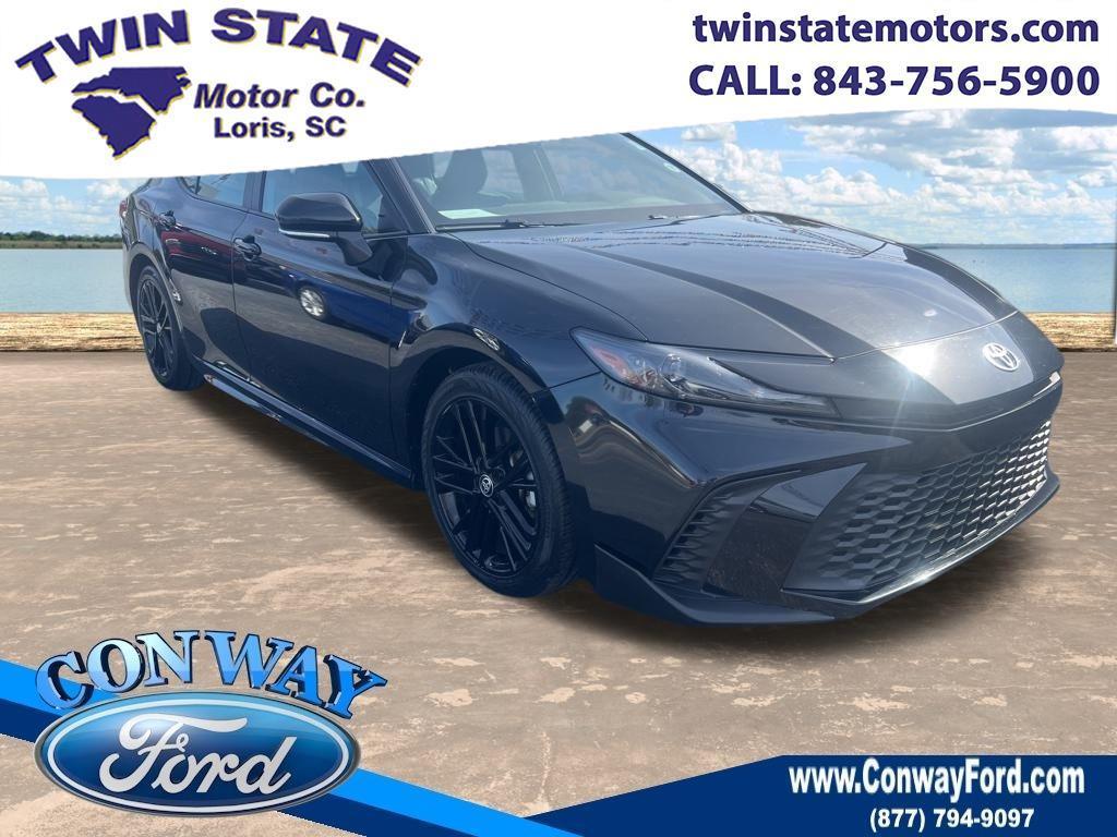 2025 Toyota Camry Hybrid XLE