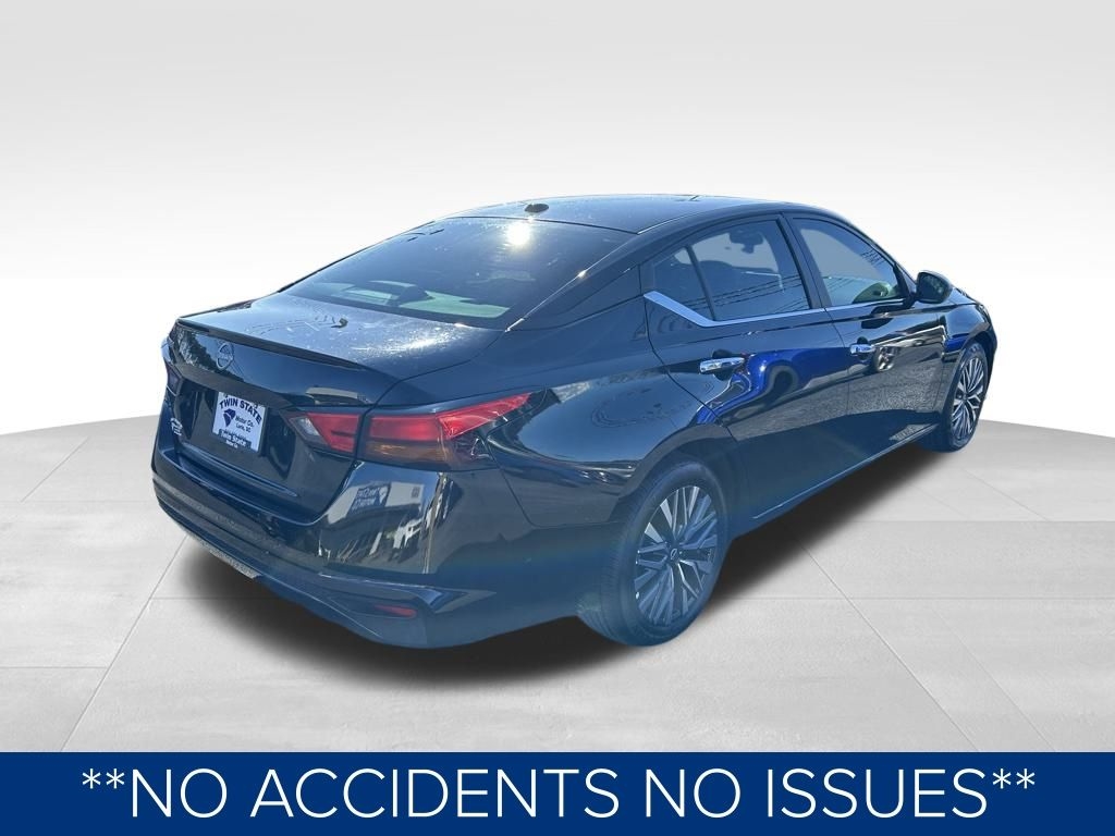 Nissan Altima 2.5 SV 2025