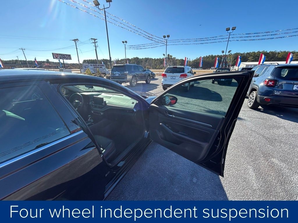 Nissan Altima 2.5 SR 2025