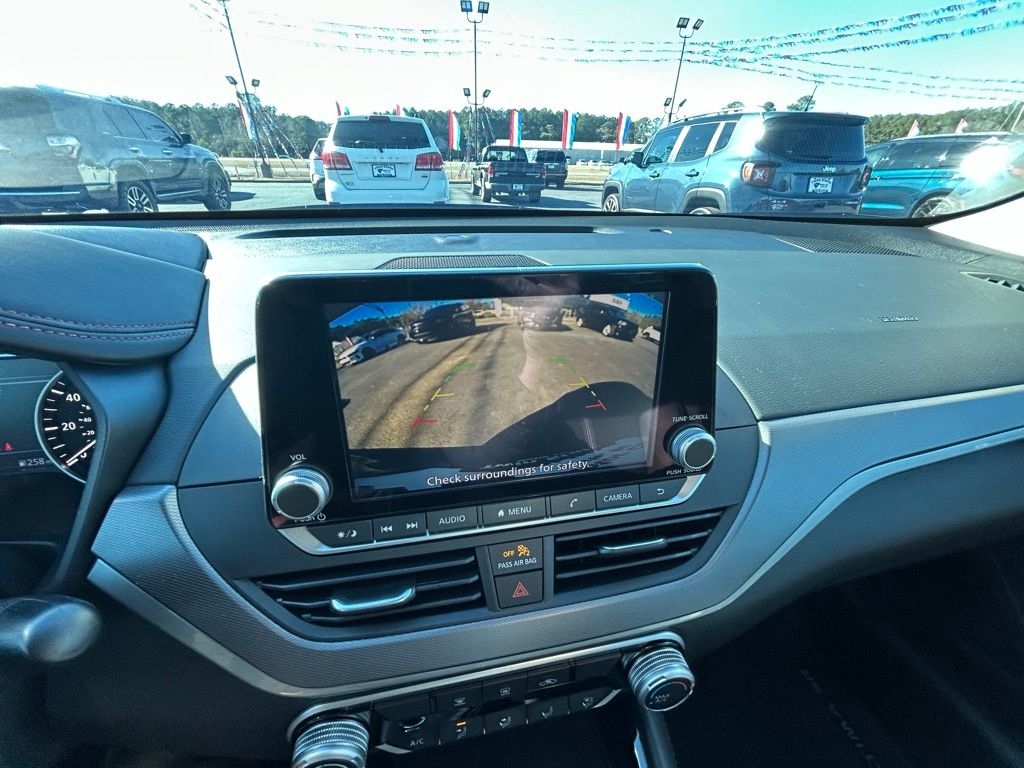 Nissan Altima 2.5 SR 2025