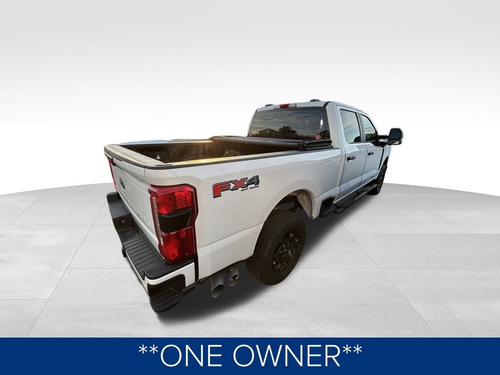 Ford F-250 SD XL Crew Cab 4WD 2023