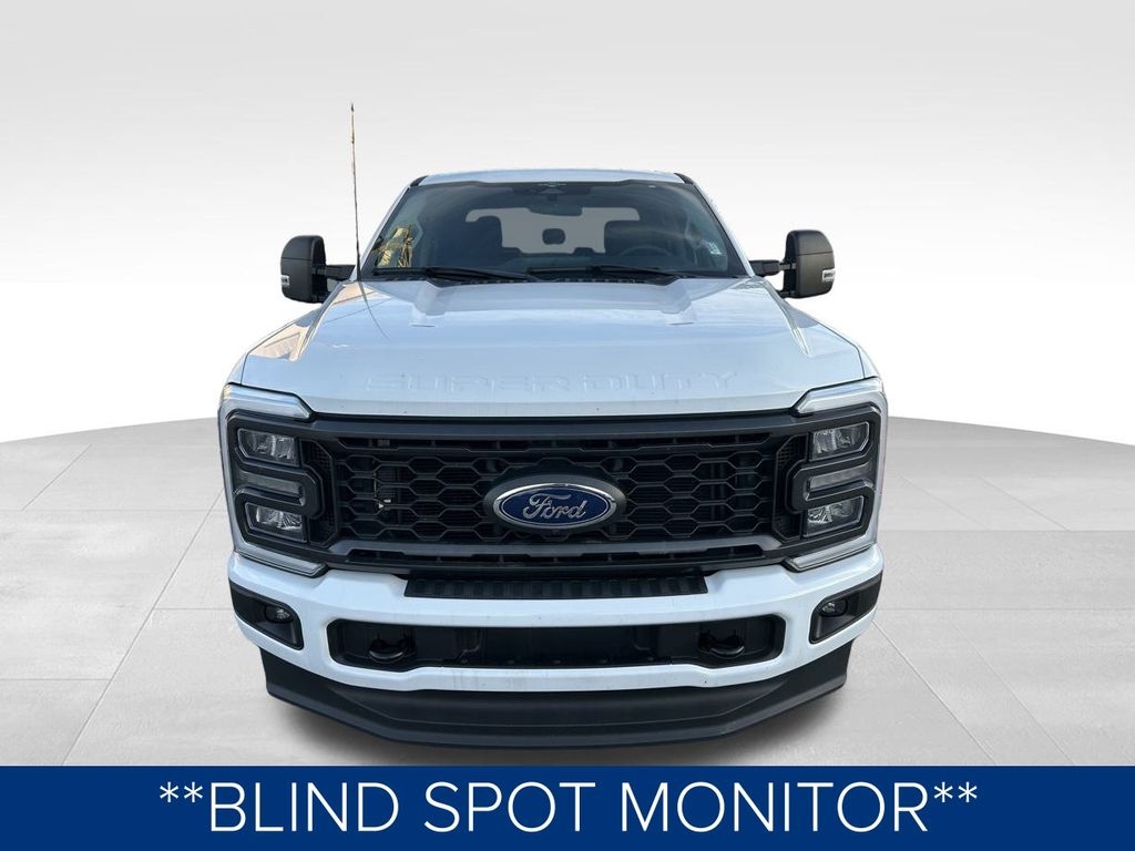 Ford F-250 SD XL Crew Cab 4WD 2023