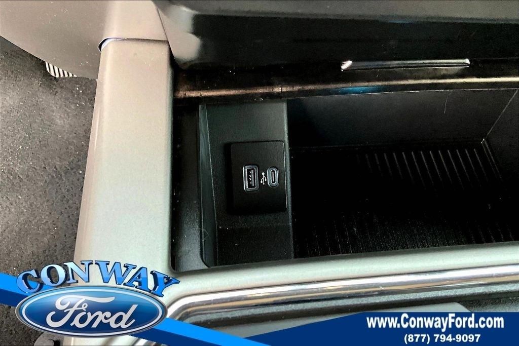 Ford F-350 SD King Ranch Crew Cab Long Bed 4WD 2022