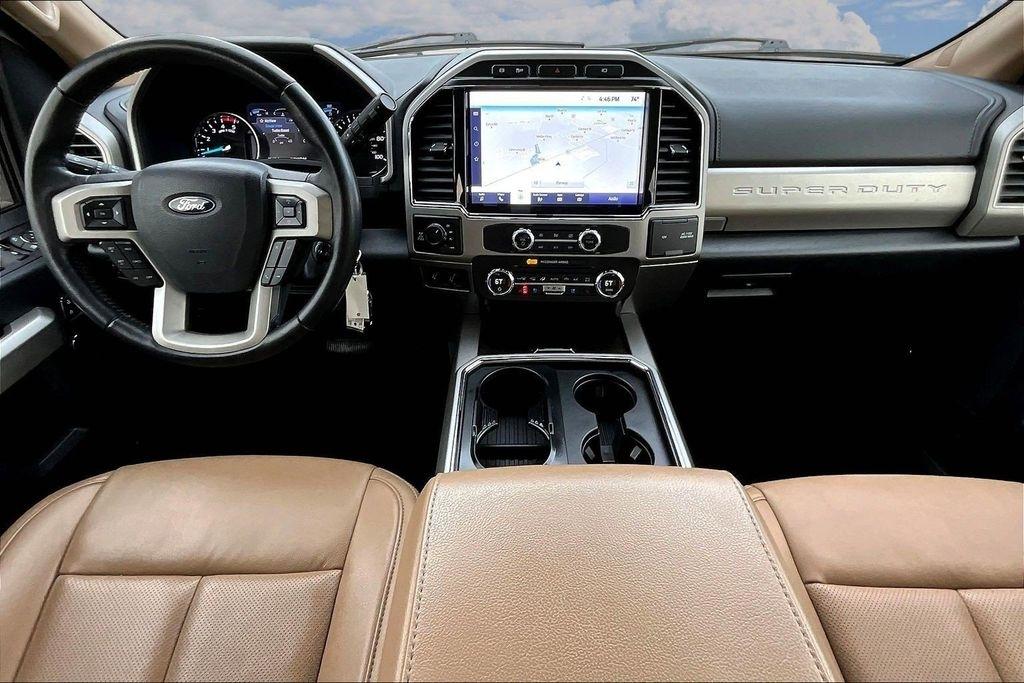 Ford F-350 SD King Ranch Crew Cab Long Bed 4WD 2022