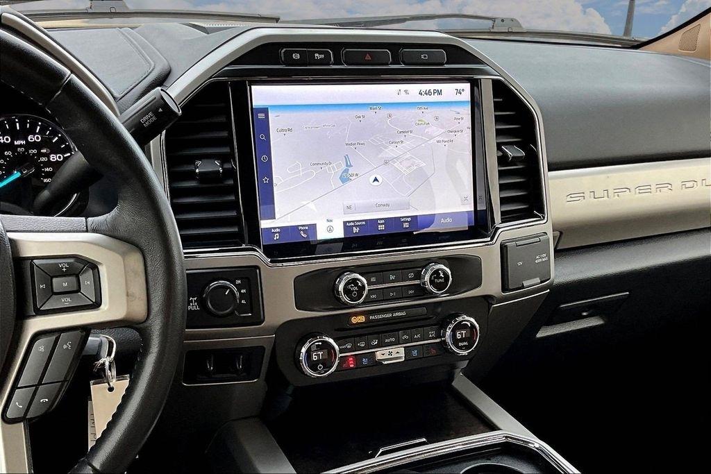 Ford F-350 SD King Ranch Crew Cab Long Bed 4WD 2022