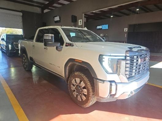 2024 GMC Sierra 3500HD Denali Crew Cab 4WD