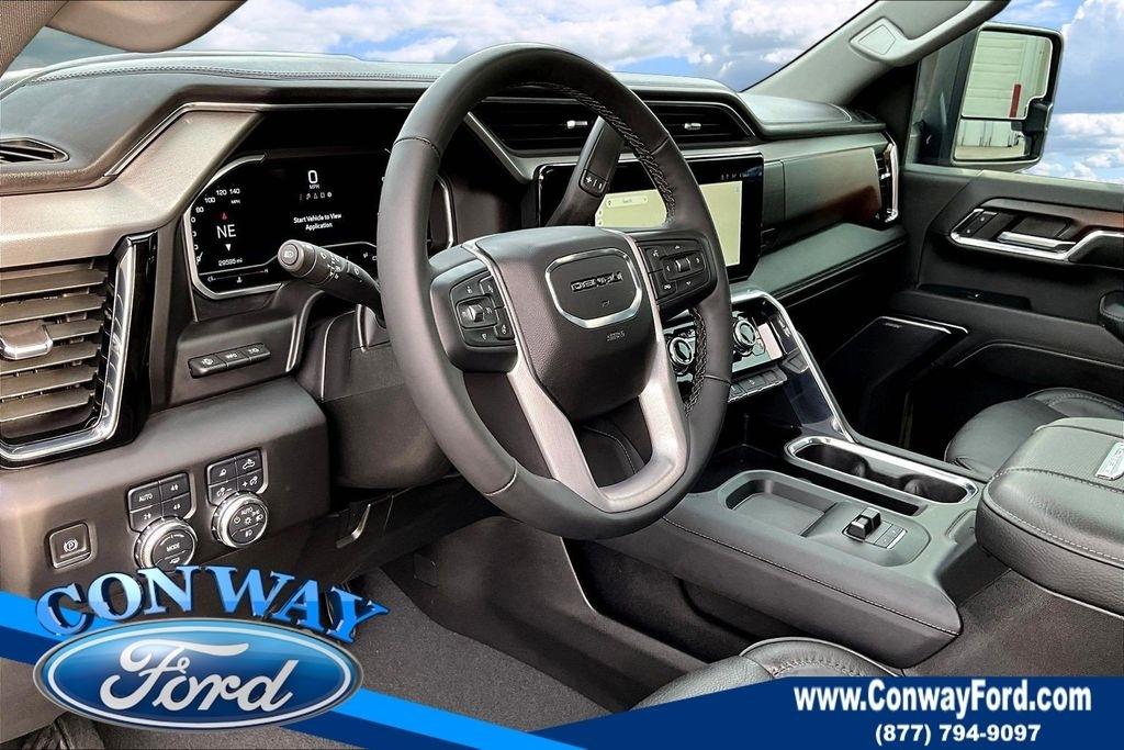 GMC Sierra 3500HD Denali Crew Cab 4WD 2024